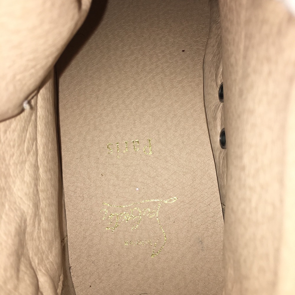 Christian Louboutin - Picture 3 of 3